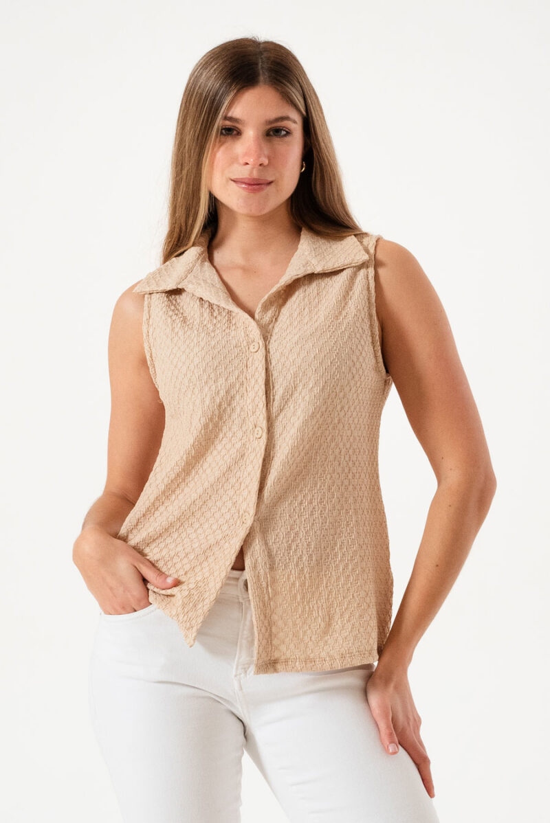 Chaleco con botones texturado Mango