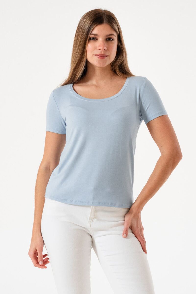 Remera Basica cuello U