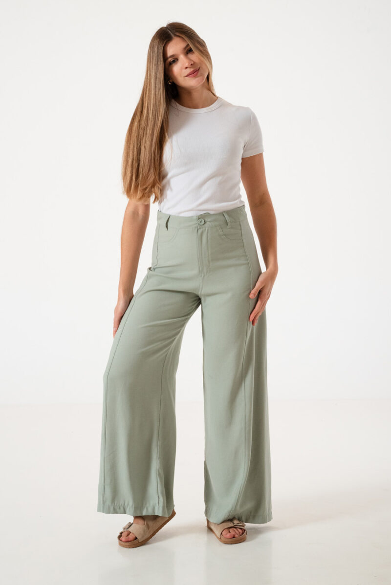 Pantalón Wide con recortes Ganni