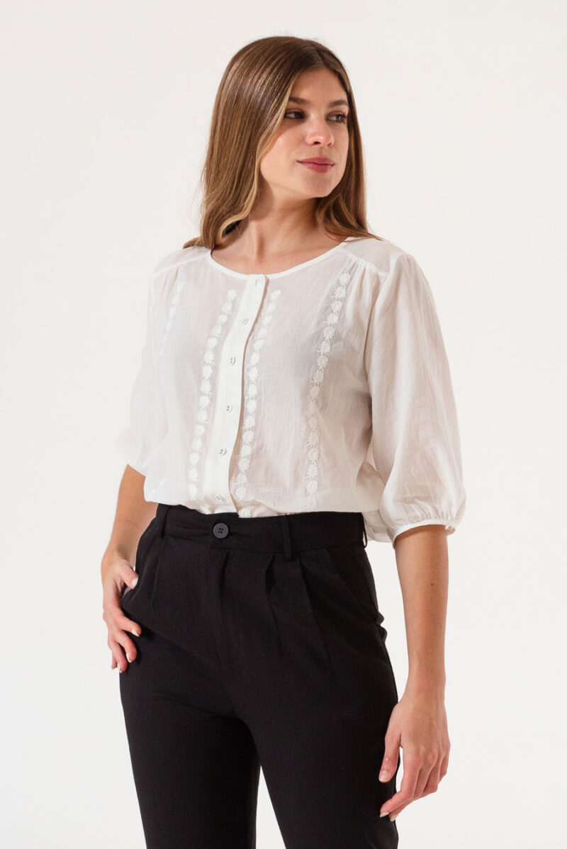 Blusa Bordada Vertical