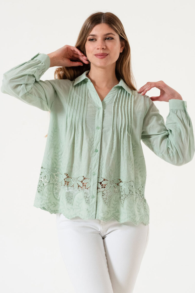 Camisa con guarda Bordada