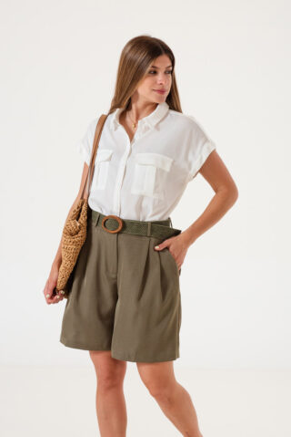 Bermuda Shine con cinturón