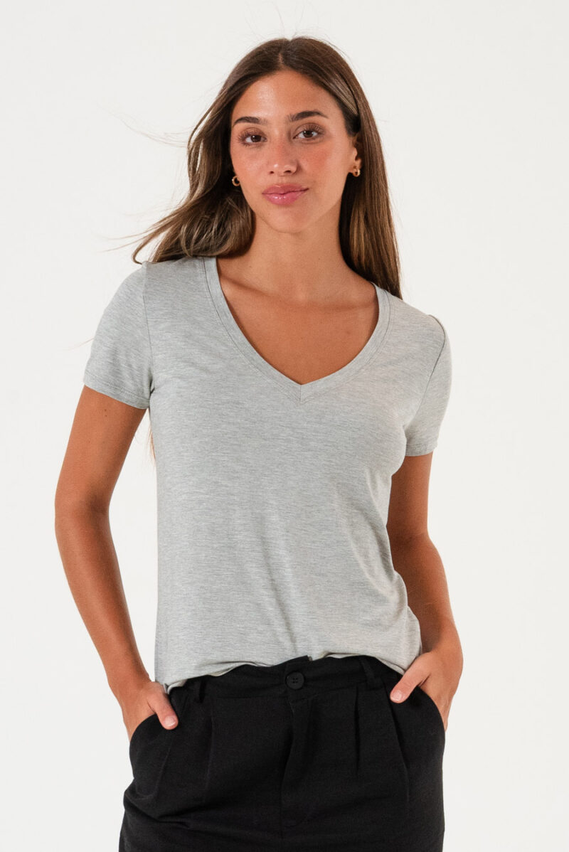 Remera Modal Basica Cuello V