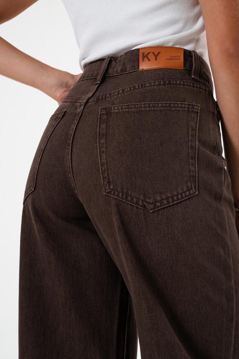 Alternative view of Straight Mocca